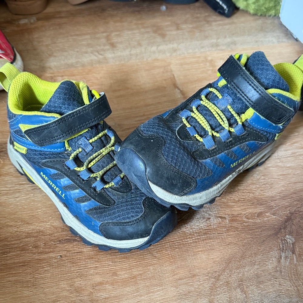 Merrell Kids Blue and Yellow Trail Sneakers